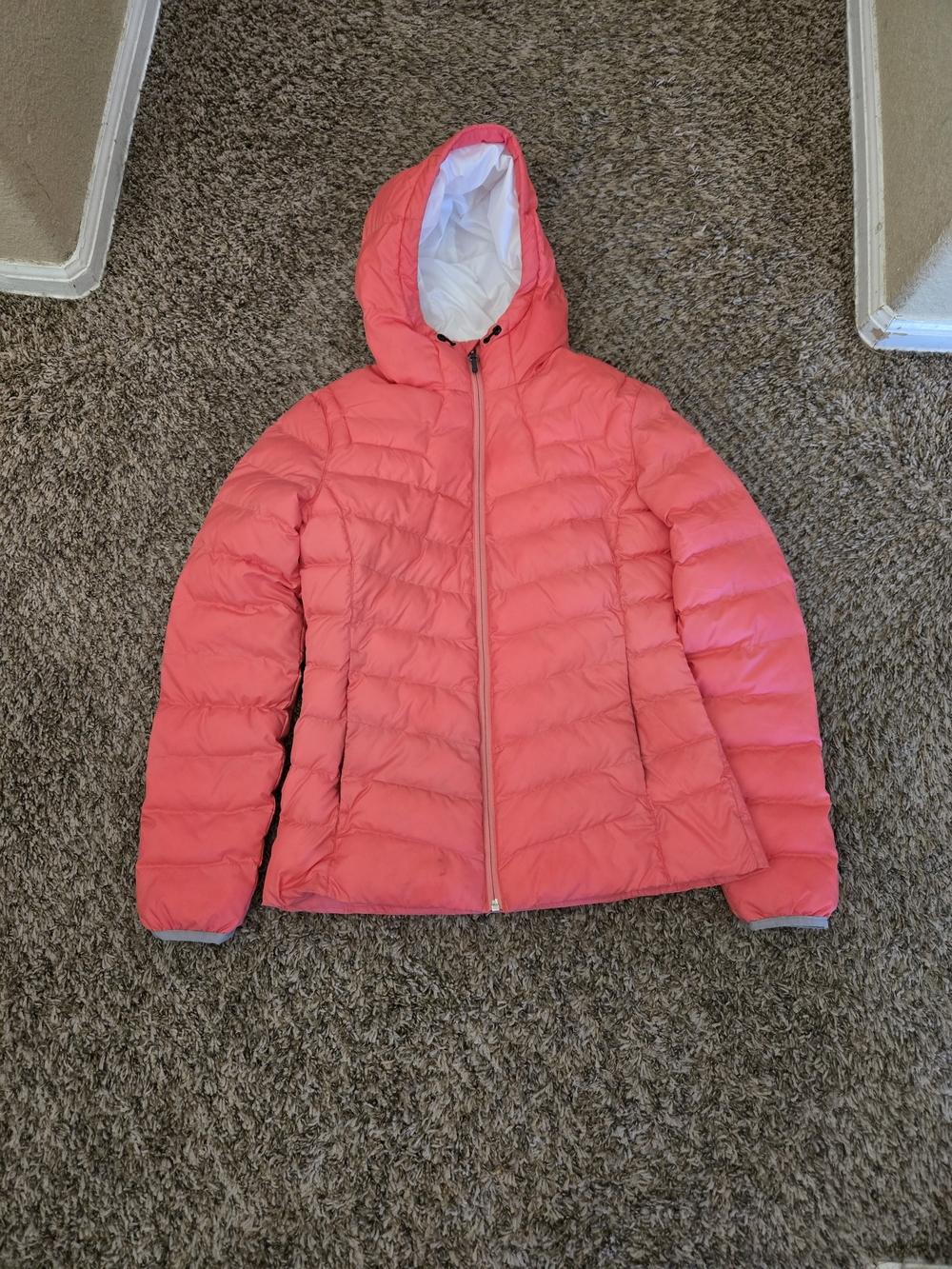 Women's Lightweight Hooded Puffer Jacket - Coral Pink